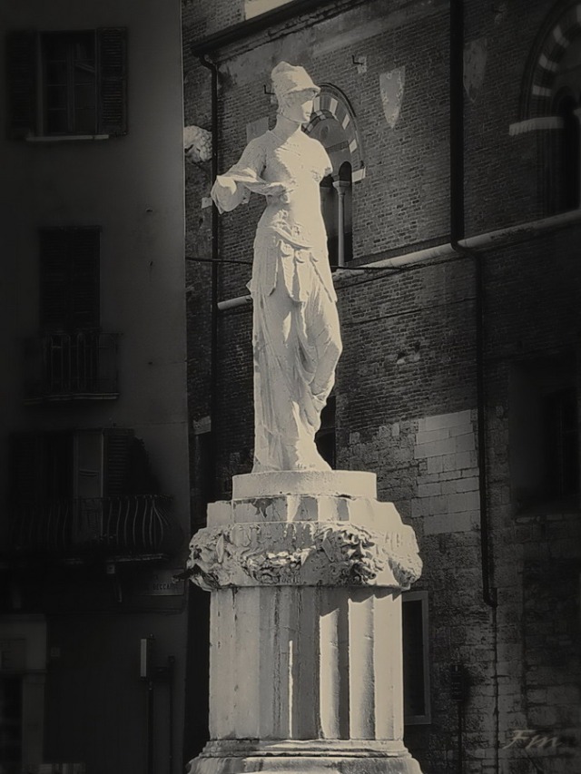 fontana di Minerva Brescia